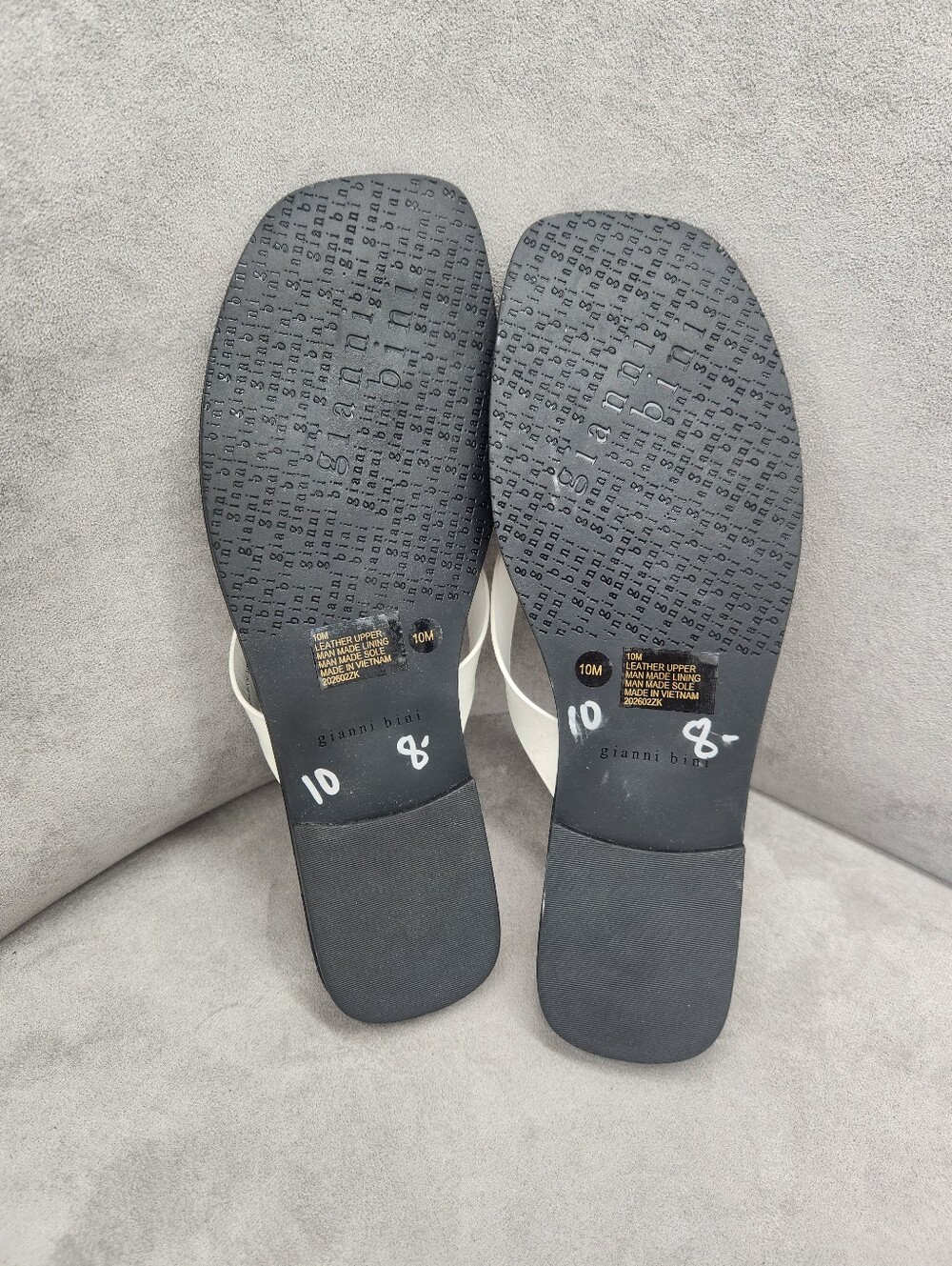 Gianni Bini Thong Sandals 10 White Leather Steffan Casual Effortless New $50 - Picture 14 of 15